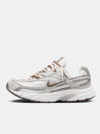 Nike Initiator Cream Mocha Custom