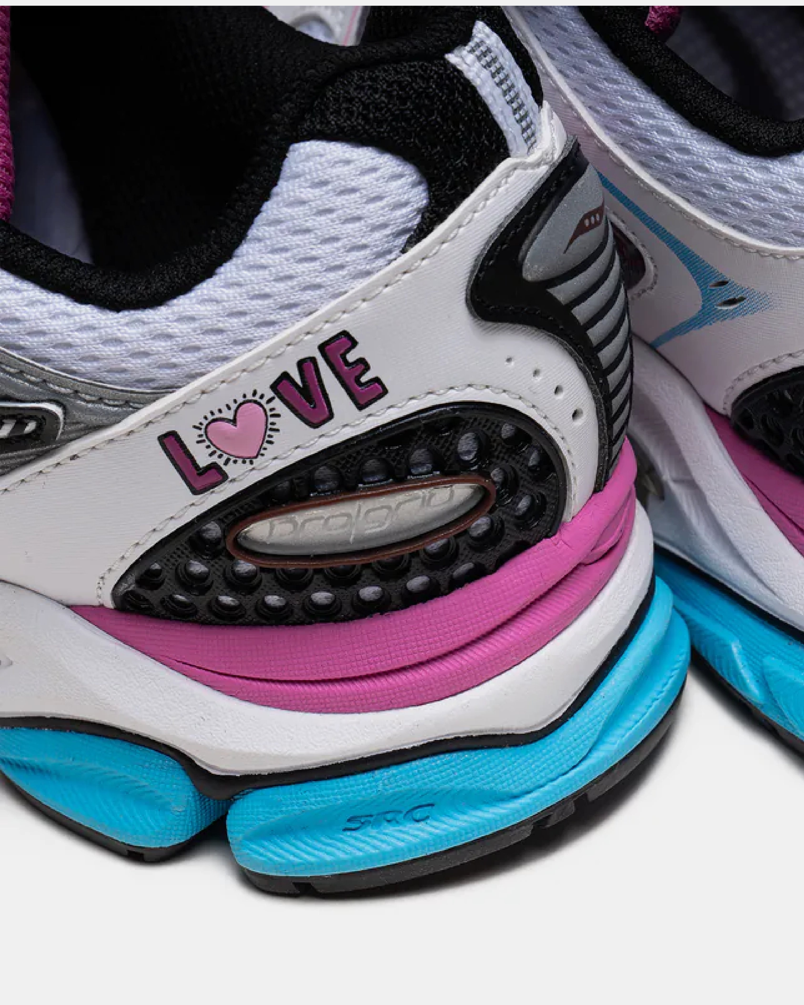 Saucony ProGrid Triumph 4 Keith Haring